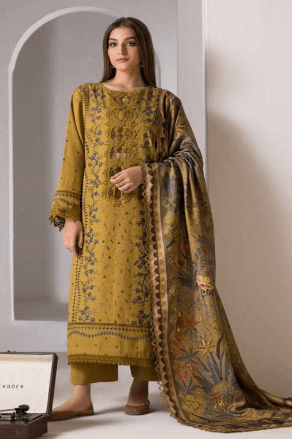 Tsl-233 Unstitched 3pc Embroidered Dress Lawn