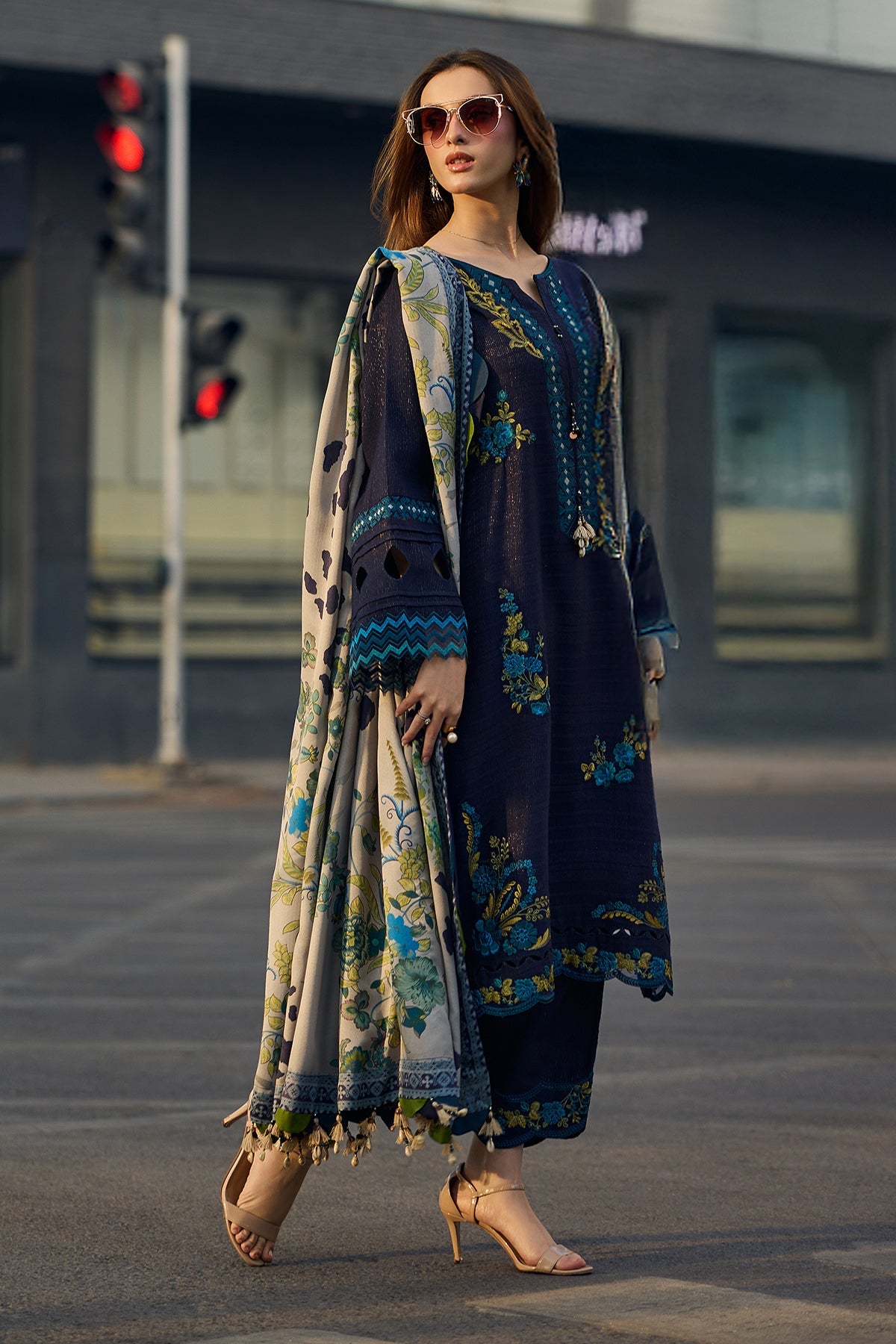 Tsl-003 Unstitched 3pc Embroidered Dress Lawn